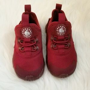 NWT Boys Maroon Nike Huarache Drift